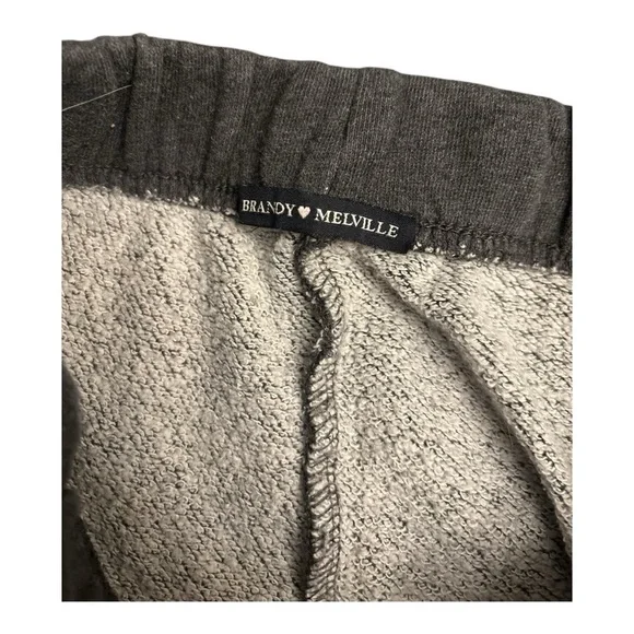 Brandy Melville Gray Sweats Joggers  Pants with Elastic Waistband and Cuffs Flaw - Picture 4 of 5